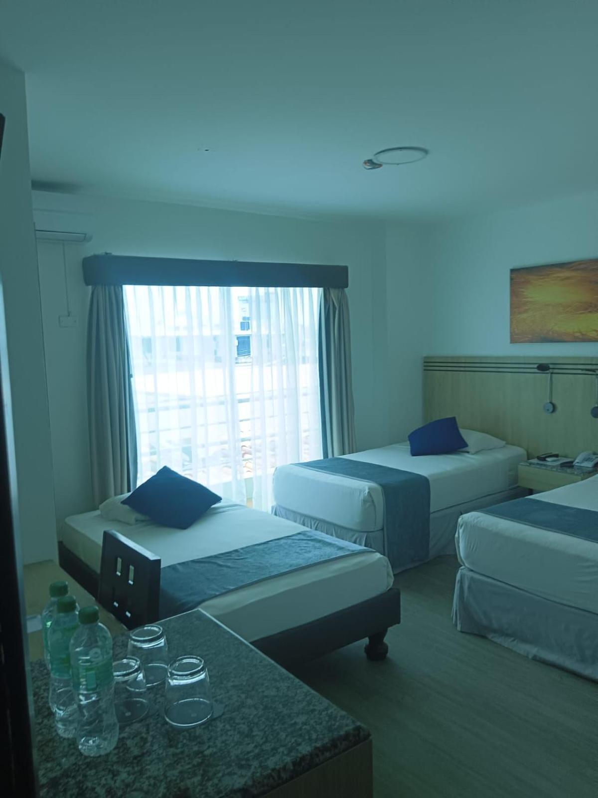 Hotel Mar Azul Манта Екстер'єр фото